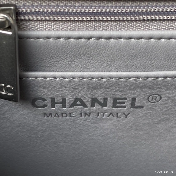 First Bag Ru FLAP BAG CHANEL 17CM 0715